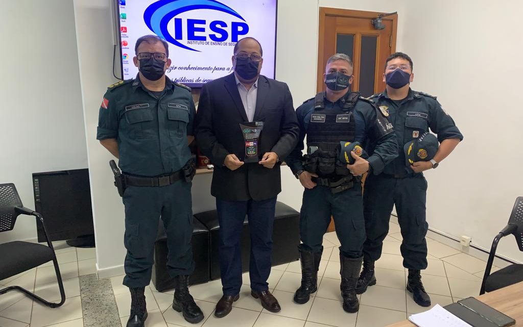 Diretor do IESP recebe homenagem da Polícia Militar do Pará